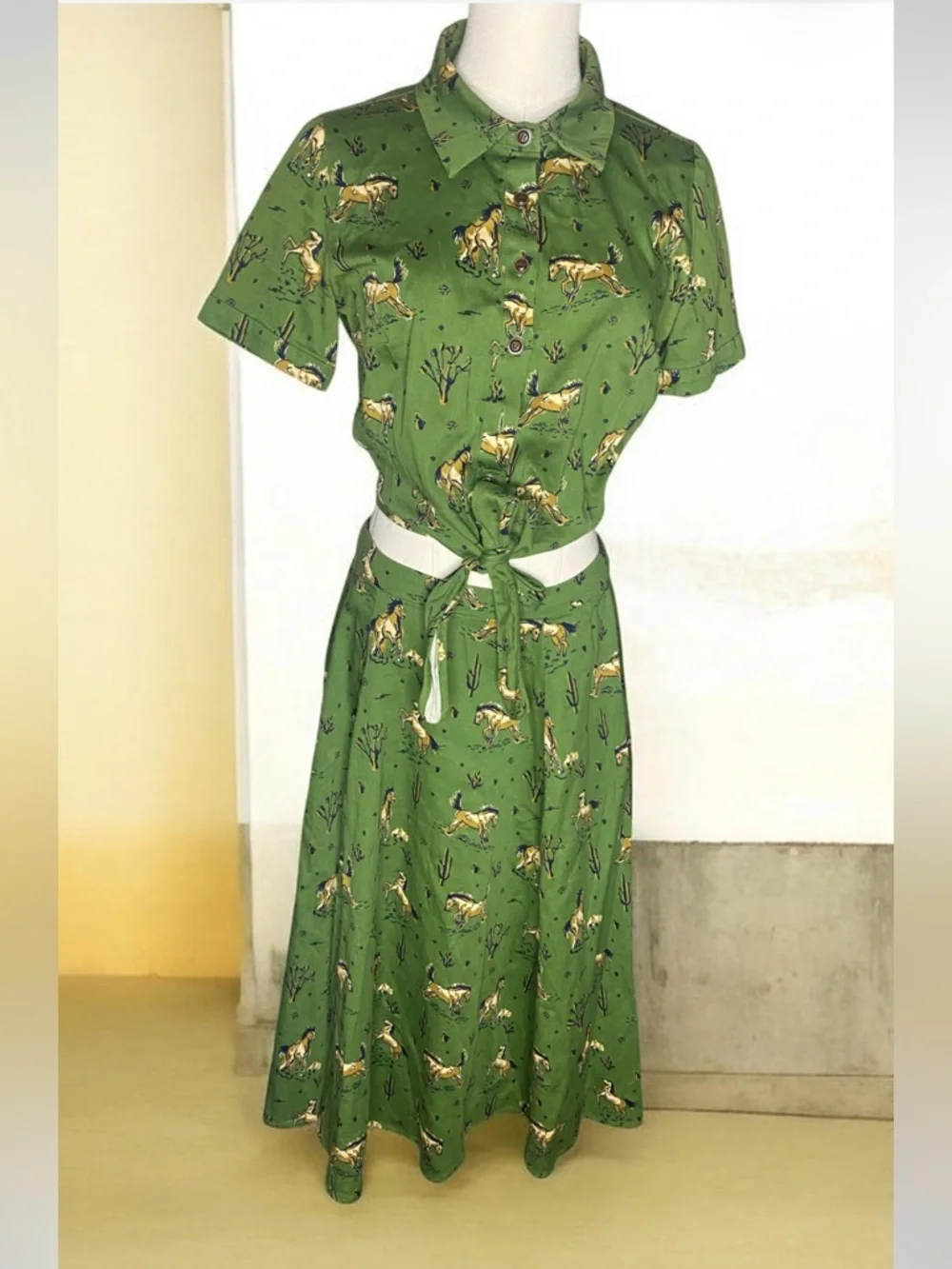 Collectif Matilde Wild West Skirt Green Horse Cactus Print Swing Midi S